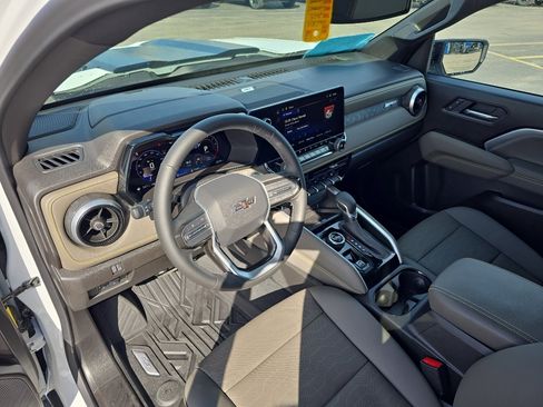 Certified 2025 Chevrolet Colorado ZR2 w/ Technology Package image 10