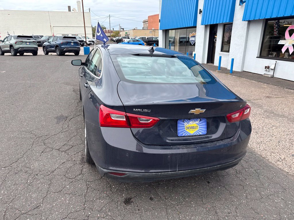 Used 2025 Chevrolet Malibu LT FWD image 14