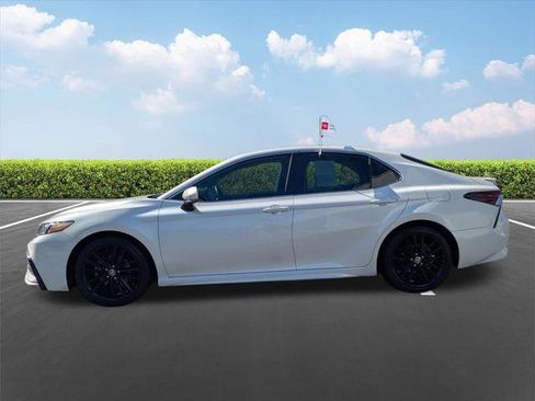 Certified 2022 Toyota Camry XSE w/ Navigation Package FWD image 8