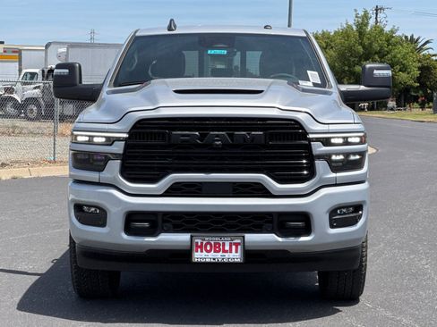 New 2026 RAM 2500 Laramie w/ Night Edition AWD/4WD image 8