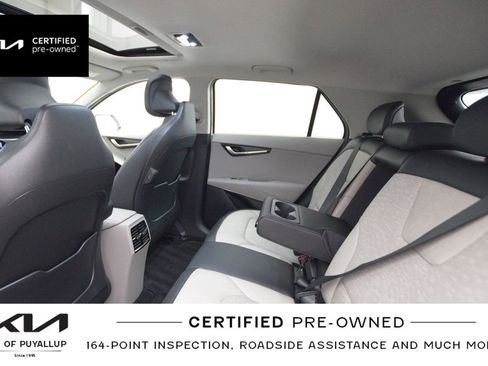 Certified 2023 Kia Niro Wave w/ Wave Preserve Package image 13