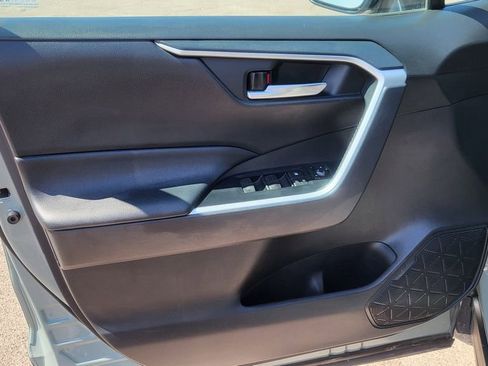 Used 2021 Toyota RAV4 XLE w/ Convenience Package FWD image 24