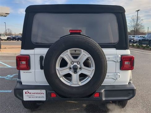 Used 2021 Jeep Wrangler Unlimited Sport image 5