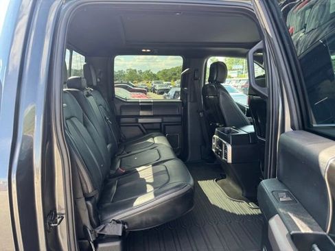 Used 2019 Ford F150 Platinum w/ Equipment Group 701A Luxury AWD/4WD image 11