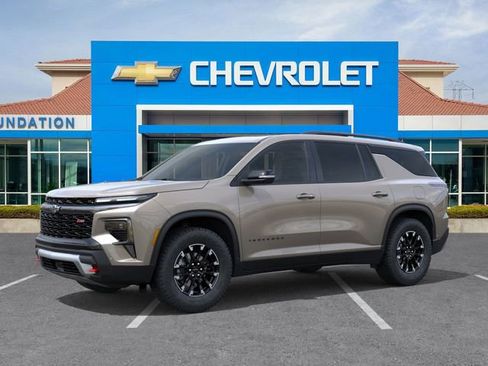 New 2026 Chevrolet Traverse Z71 w/ Enhanced Driving Package image 2