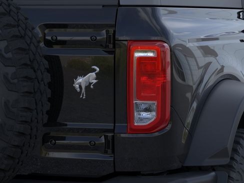New 2026 Ford Bronco 2-Door w/ Sasquatch Package AWD/4WD image 23