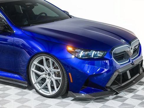 Used 2026 BMW M5 w/ Executive Package AWD/4WD image 5