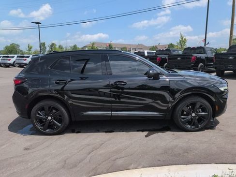 Used 2021 Buick Envision Essence w/ Sport Touring Package FWD image 6