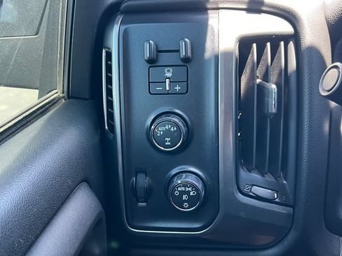 Used 2017 Chevrolet Silverado 1500 LT w/ All Star Edition AWD/4WD image 17