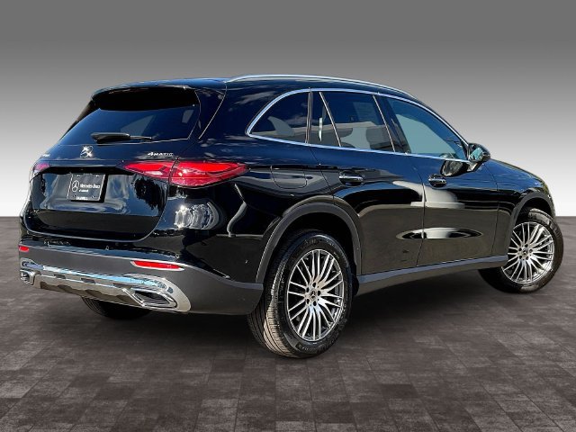 Used 2026 Mercedes-Benz GLC 300 4MATIC image 5