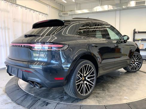 Used 2026 Porsche Macan AWD/4WD image 7