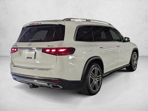 Certified 2024 Mercedes-Benz GLS 450 4MATIC image 5