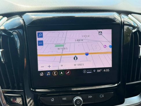 Used 2023 Chevrolet Traverse LT w/ LT Premium Package AWD/4WD image 13
