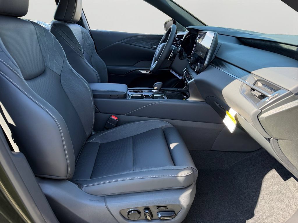 New 2026 Lexus RX 350 w/ Convenience Package AWD/4WD image 5