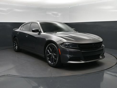 Used 2023 Dodge Charger SXT w/ Blacktop Package RWD image 9