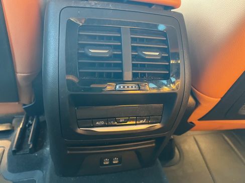 Used 2023 BMW X3 sDrive30i w/ Convenience Package image 11