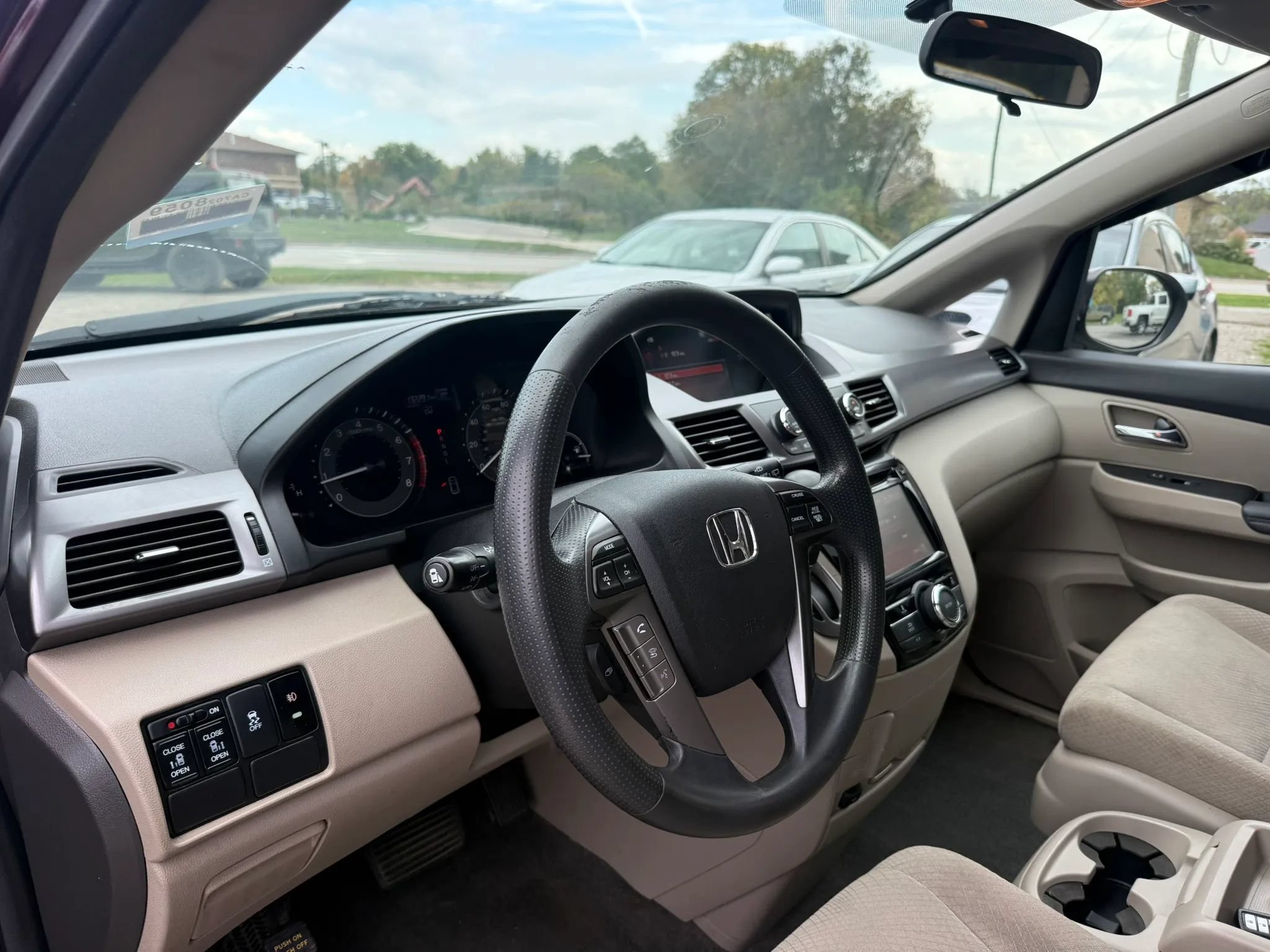 Used 2014 Honda Odyssey EX image 16