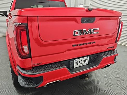Used 2021 GMC Sierra 1500 AT4 w/ AT4 Premium Package AWD/4WD image 8