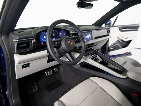 Certified 2025 Porsche Macan 4S Electric image 15