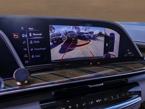 Used 2023 Cadillac Escalade Sport Platinum image 17