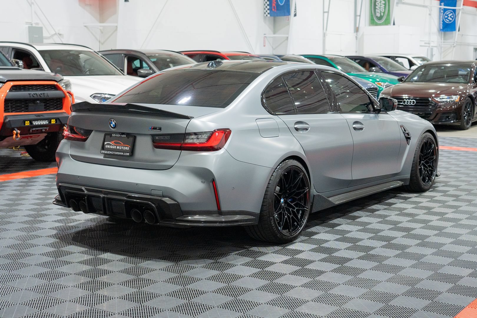 Used 2023 BMW M3 Competition w/ M Carbon Exterior Package RWD image 9