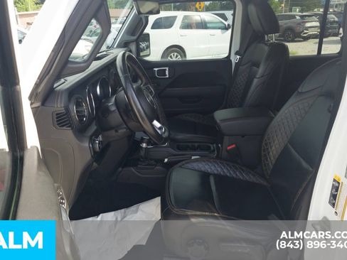 Used 2021 Jeep Wrangler Unlimited Sahara AWD/4WD image 6