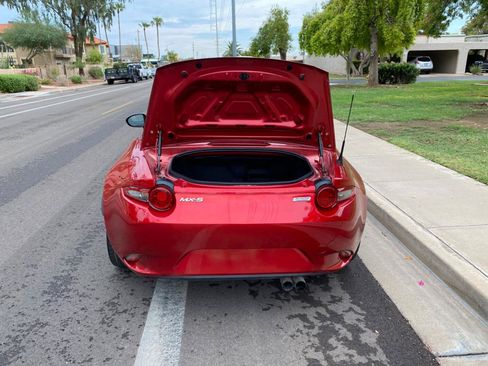 Used 2016 MAZDA MX-5 Miata Sport RWD image 15