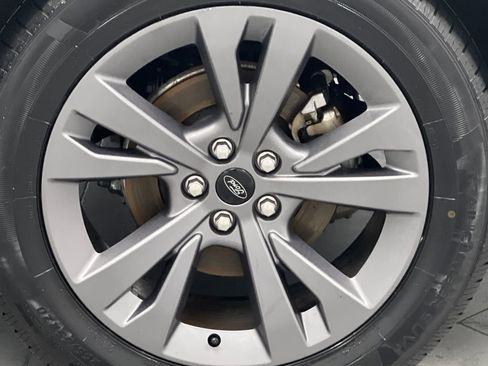 Used 2021 Ford Explorer XLT w/ Equipment Group 202A image 71