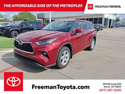 Used 2024 Toyota Highlander LE