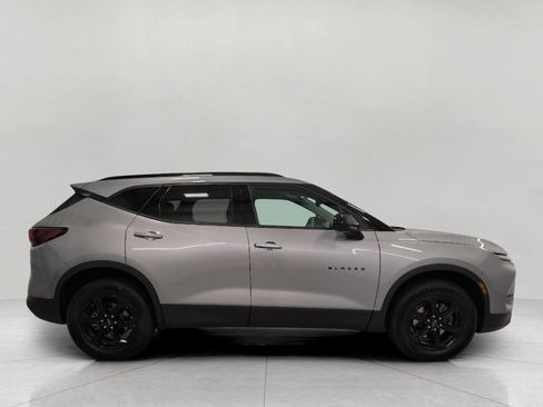 Used 2024 Chevrolet Blazer LT w/ Convenience Package AWD/4WD image 11