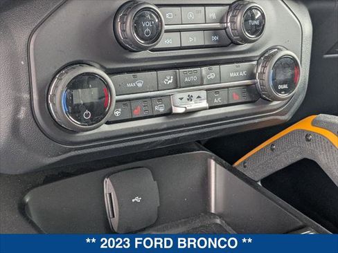 Certified 2023 Ford Bronco Badlands AWD/4WD image 17