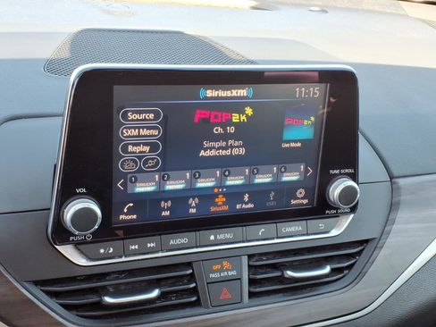 Used 2024 Nissan Altima 2.5 SV image 8