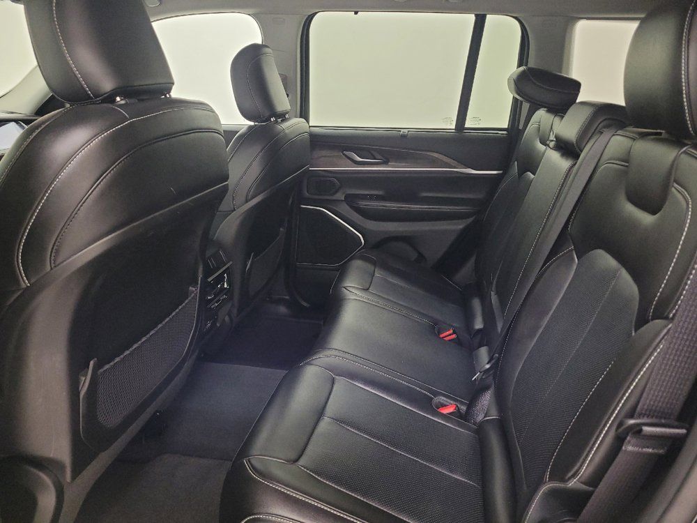 Used 2023 Jeep Grand Cherokee 4WD 4xe w/ Luxury Tech Group II image 18