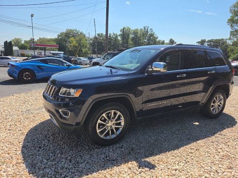 Used 2015 Jeep Grand Cherokee Limited w/ Trailer Tow Group IV AWD/4WD image 2