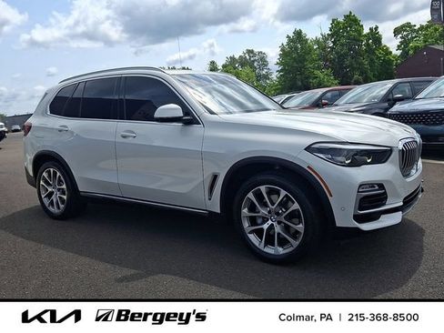 Used 2021 BMW X5 xDrive40i w/ Convenience Package AWD/4WD image 3