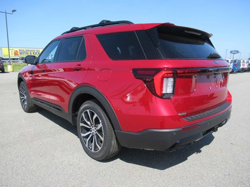 New 2026 Ford Explorer ST-Line AWD/4WD image 7