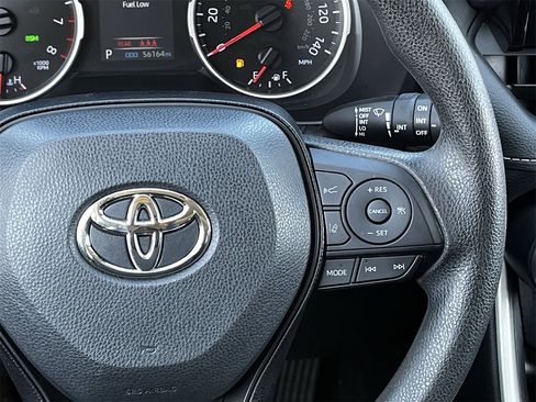 Used 2020 Toyota RAV4 XLE w/ Convenience Package image 14