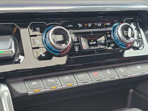 Used 2024 GMC Sierra 1500 Denali w/ Denali Reserve Package AWD/4WD image 71