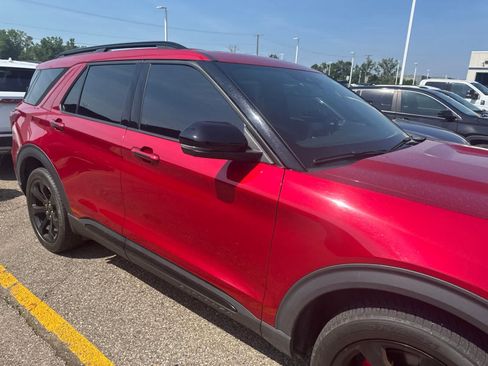 Used 2020 Ford Explorer ST w/ ST Street Pack AWD/4WD image 24