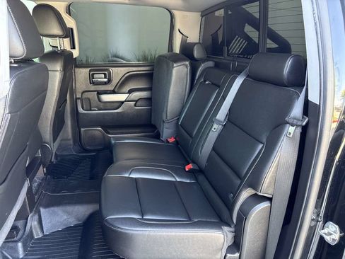 Used 2018 Chevrolet Silverado 1500 LTZ Z71 w/ Midnight Edition AWD/4WD image 12