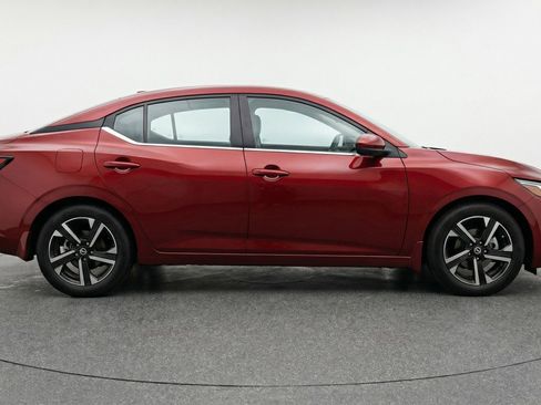 Used 2025 Nissan Sentra SV FWD image 11