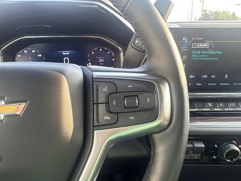 Used 2025 Chevrolet Silverado 2500 LT AWD/4WD image 34