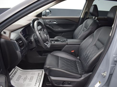 Used 2022 Nissan Rogue Platinum w/ Head-Up Display Package image 15