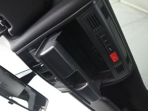 Used 2019 Volkswagen GTI SE FWD image 47