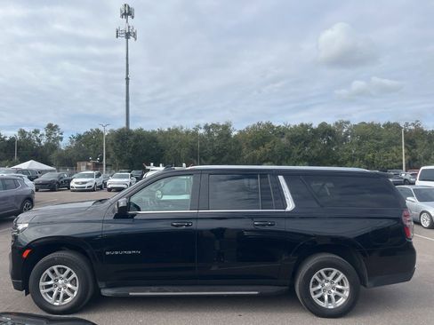 Used 2024 Chevrolet Suburban LT image 8