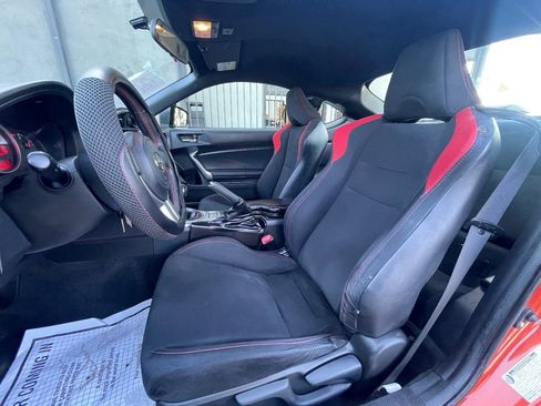 Used 2015 Scion FR-S RWD image 11