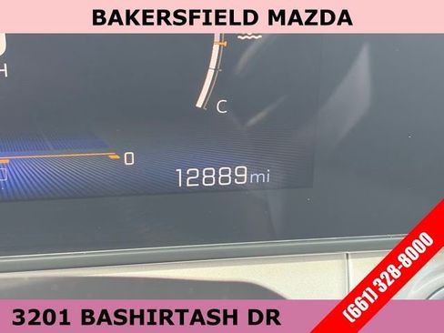 Used 2025 Chevrolet Trax LT w/ LT Convenience Package image 16