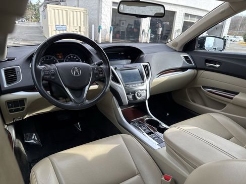 Used 2017 Acura TLX V6 image 11