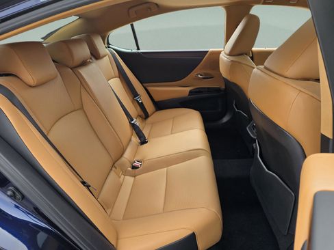 New 2025 Lexus ES 350 w/ Premium Package image 23