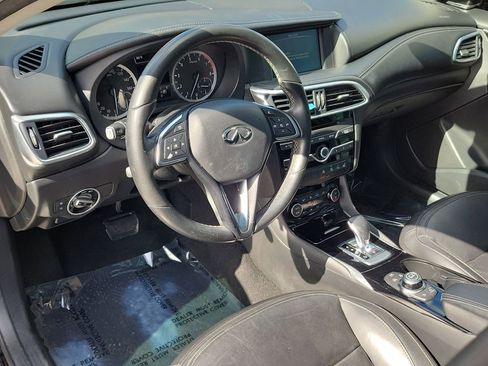 Used 2019 INFINITI QX30 FWD image 15